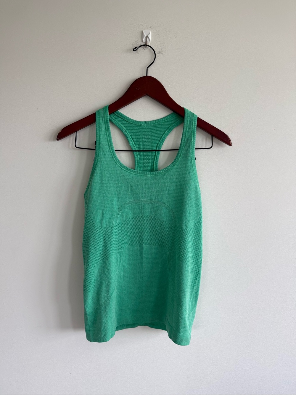lululemon athletica Mint Green Performance Top - Picture 3 of 5